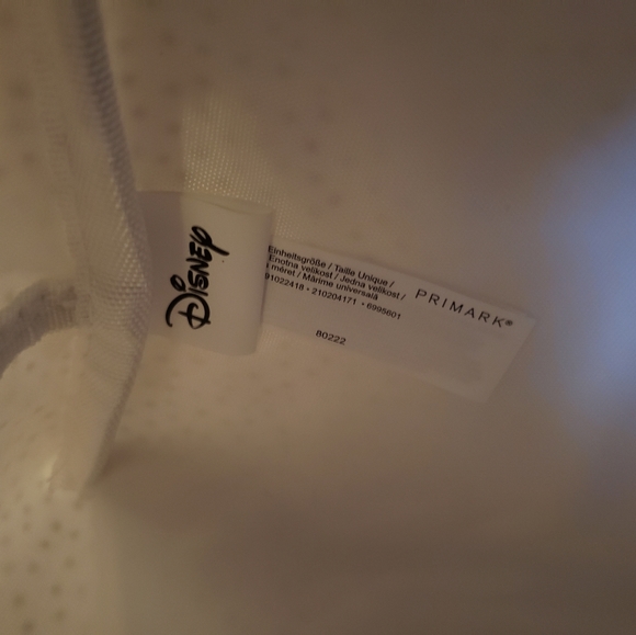 Disney Mickey and Minnie Love Valentine's Cosmetic Toiletries Bag - Picture 6 of 6